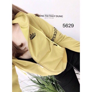 Áo khoác nữ vương miệng