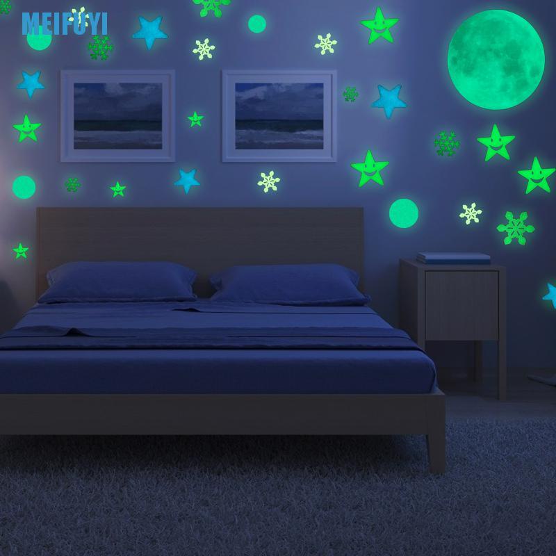 Bộ ngôi sao phát sáng trong bóng tối dùng trang trí trần nhà