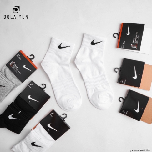 1 Đôi Vớ Dài Ngắn  LOGO VÀ CHỮ NIKE - 3 Màu
