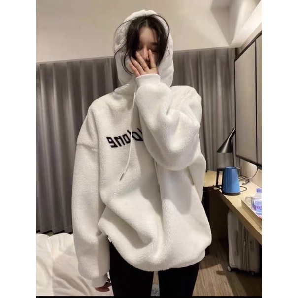 Áo lông Elldone thêu chữ TTA968