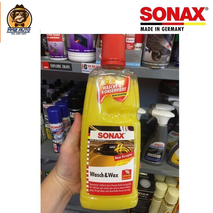 Nước rửa xe 2:1 SONAX Wash & Wax (Rửa & Wax bóng sơn) 1 Lít 313341