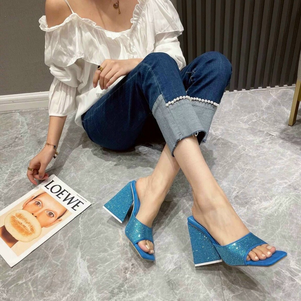 Guốc gót tam giác đính đá  bản ngang cao 9 phân chất da lộn nhiều màu siêu Hot cực sang