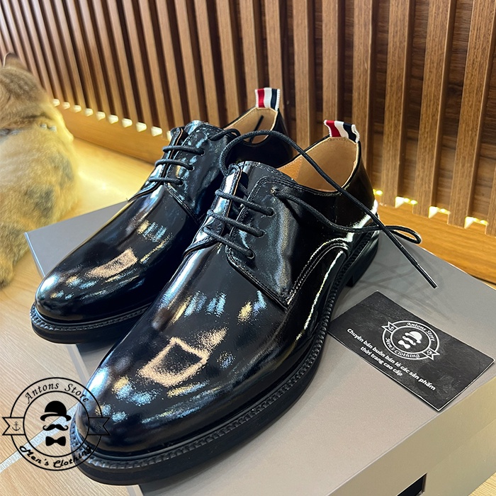 Giày Thom Browne Buộc Dây Bóng Trơn