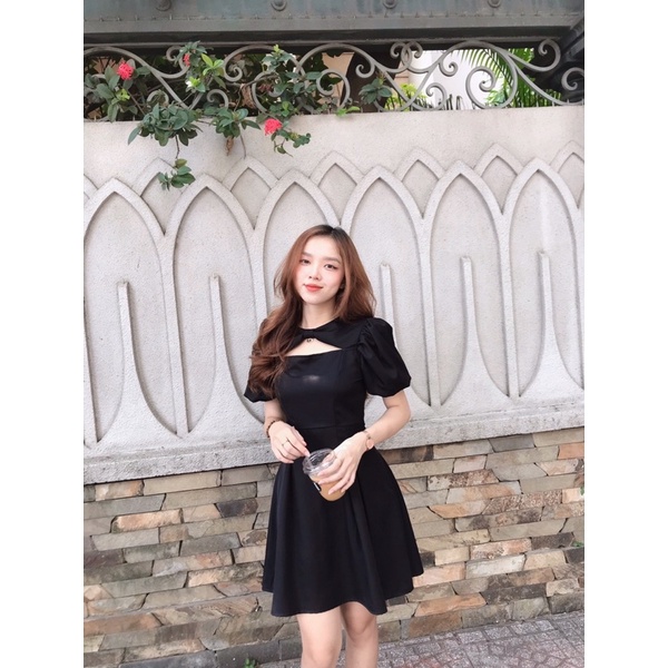 Đầm cutout nơ cổ