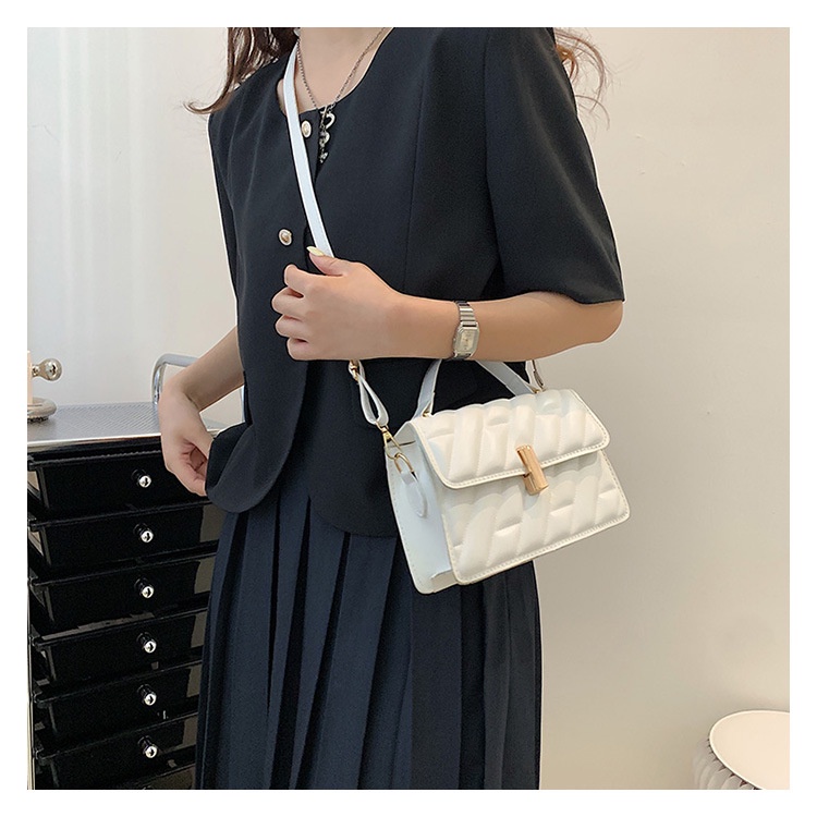 Túi Xách JASMIN NOIR Tote Hai Dây Có Khóa In Họa Tiết Sọc Thời Trang Dành Cho Nữ