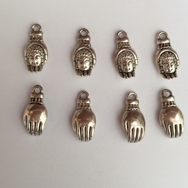 Charm Bàn Tay Mặt Phật Xâu Vòng