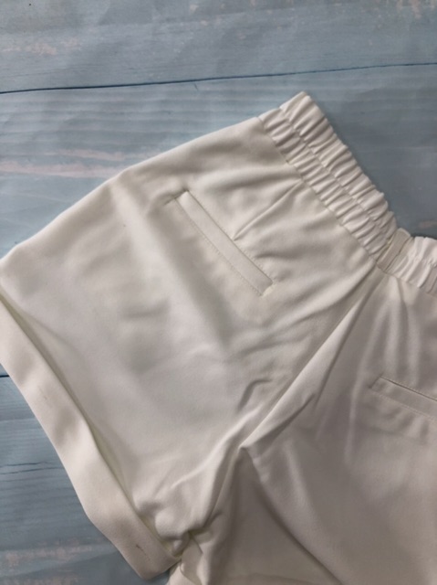 [Mã WASTUP5 giảm 10% tối đa 20K đơn 99K] Quần short ống rộng cúc khoá gấu lật | BigBuy360 - bigbuy360.vn