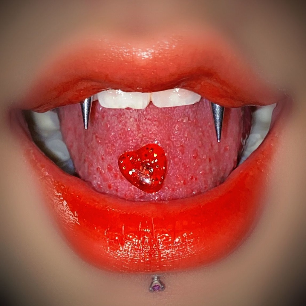 Khuyên lưỡi bằng thép titan không gây dị ứng thiết kế thanh ngắn dễ thương