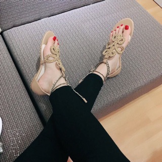 Sandal đế bệt