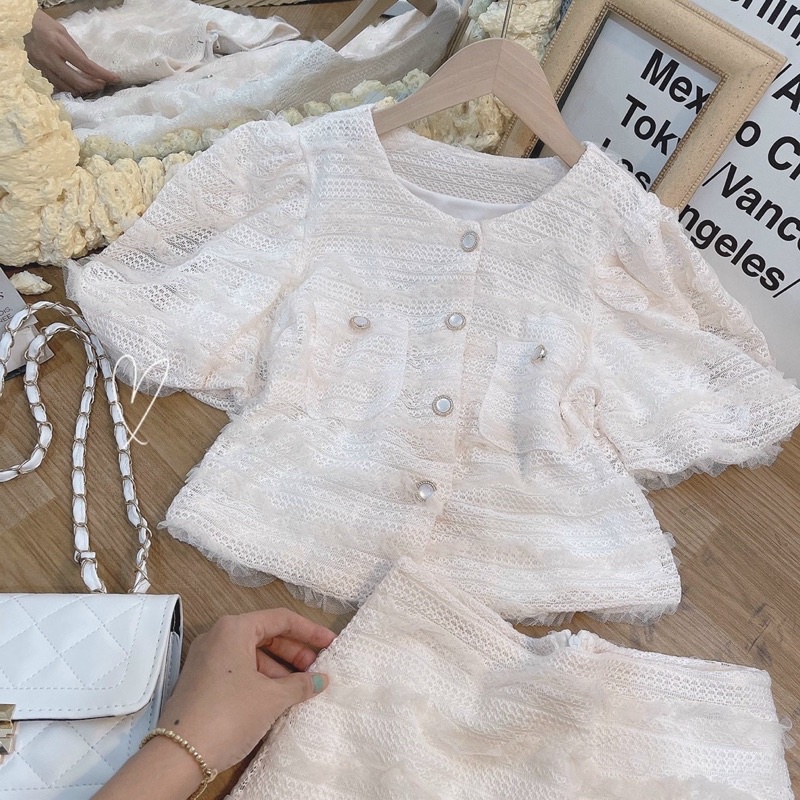 SET TRẮNG REN NỔI 2 TÚI CHÂN VÁY