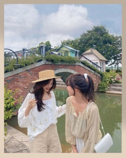 Sơ mi hoa xinh xắn