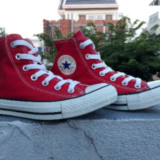 Giày converse secondhand cổ cao, màu đỏ