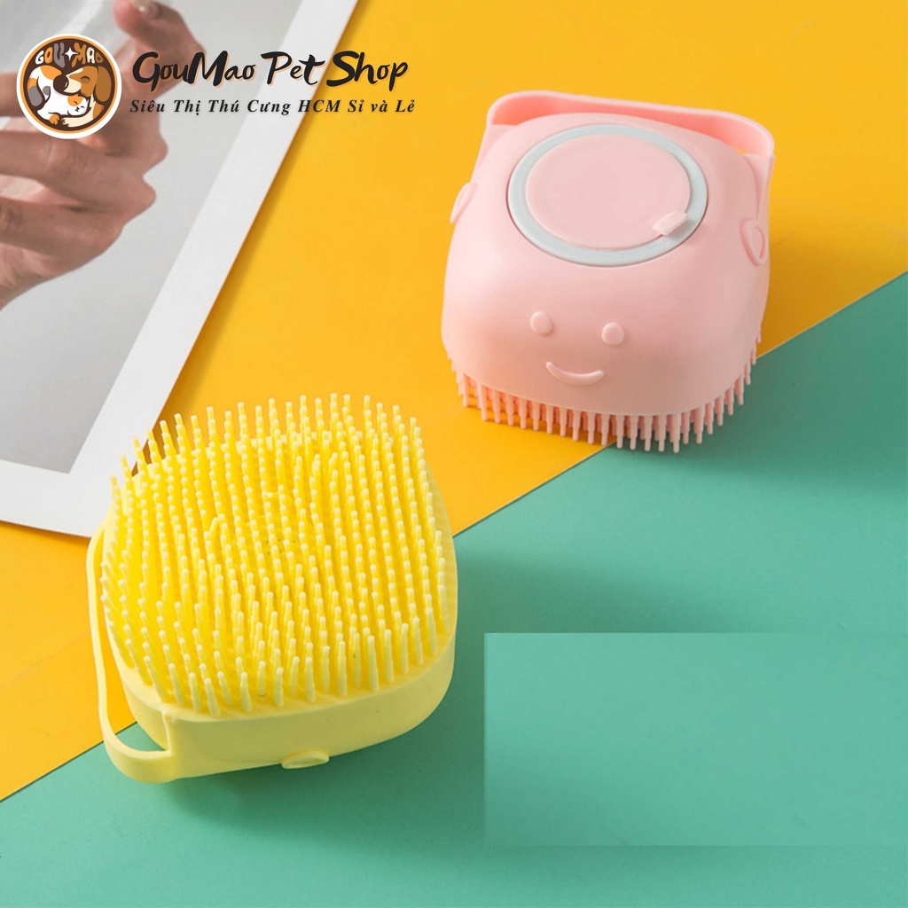 Bàn Chải Tắm Cho Chó Mèo Bằng Silicon Massage Mềm Mại Có Chỗ Đựng Sữa Tắm Tạo Bọt Tiện Lợi - Goumao pet