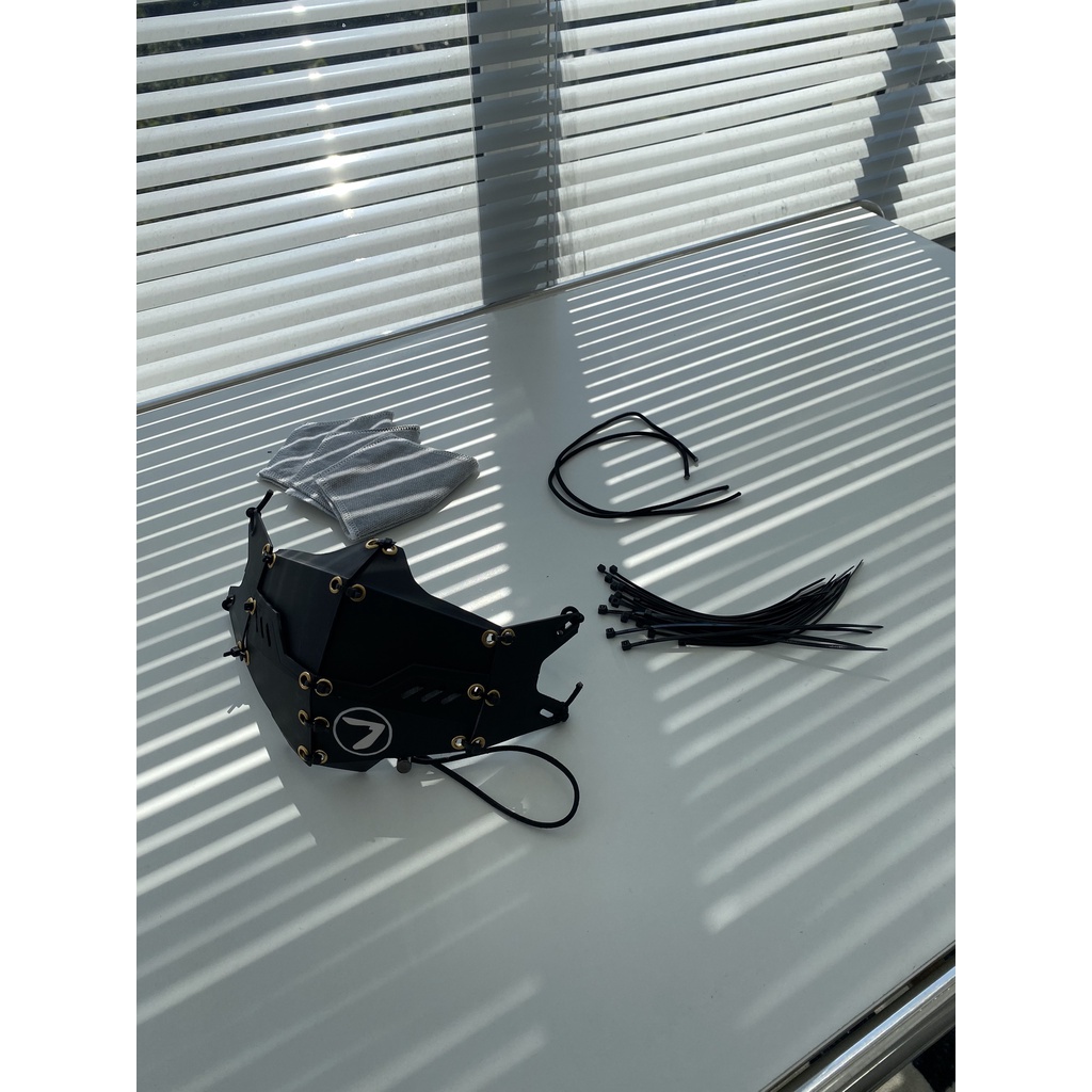 “ KHẨU TRANG FENGX ERROR 404 - FENG X ERROR 404 MASK “