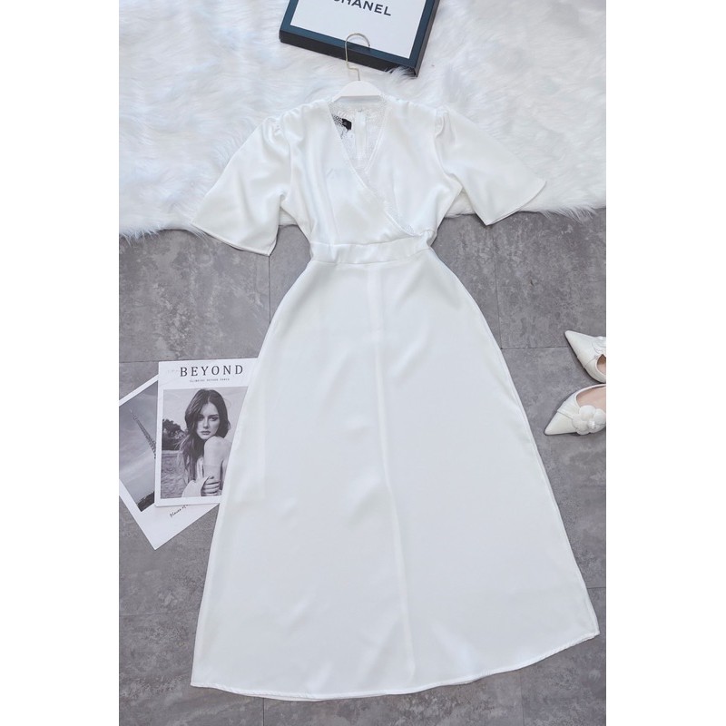 BÁN SỈ VÁY TRẮNG CỔ V PHỐI REN CHO NỮ | BigBuy360 - bigbuy360.vn