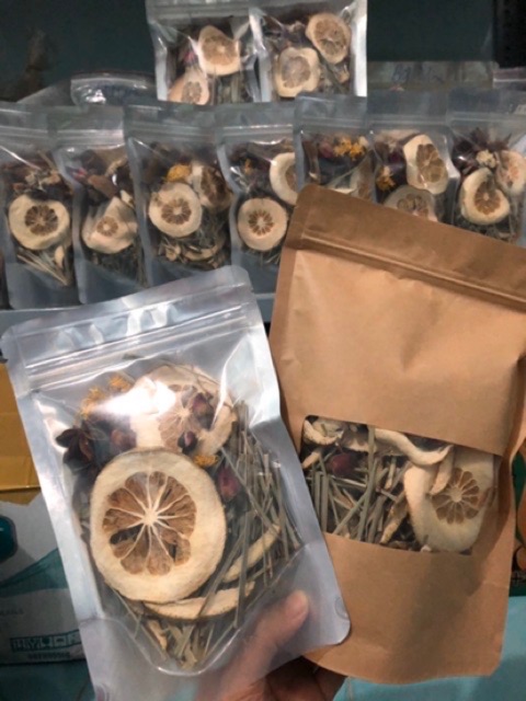 Thảo dược xông hơi dành cho mặt trắng da và ngừa mụn | BigBuy360 - bigbuy360.vn