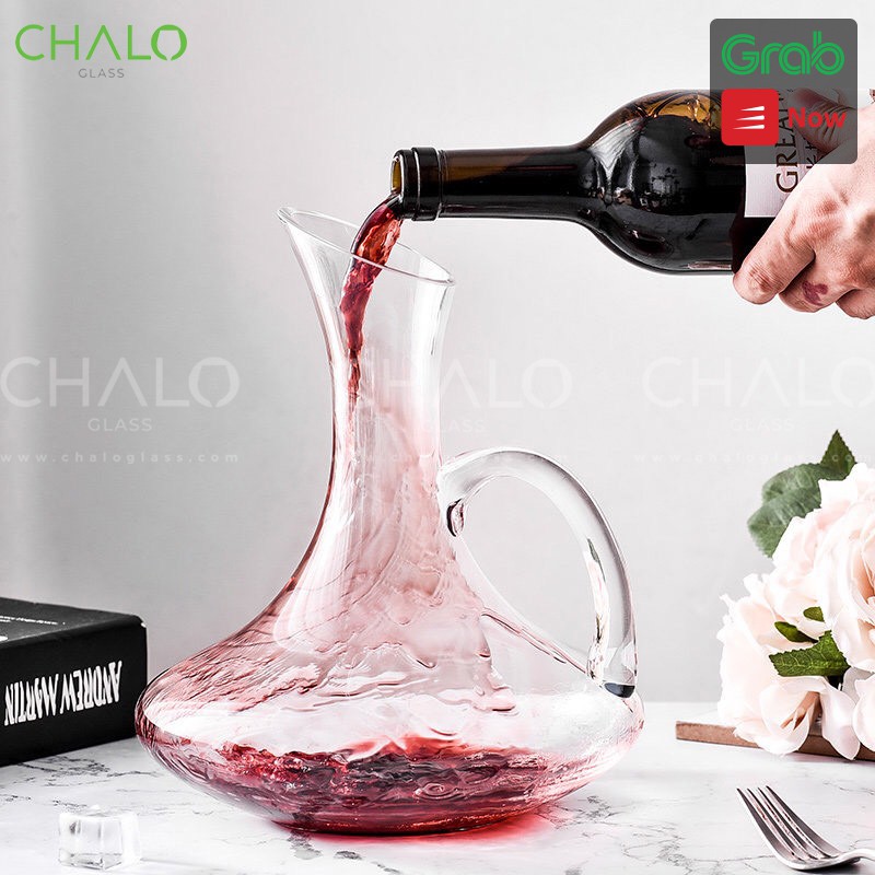 Bình thở rượu vang Decanter có quai miệng vát 1700ml - Sản xuất thủ công