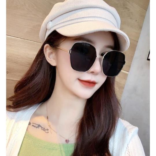 Kính mắt nữ thời trang đi biển sành điệu D140