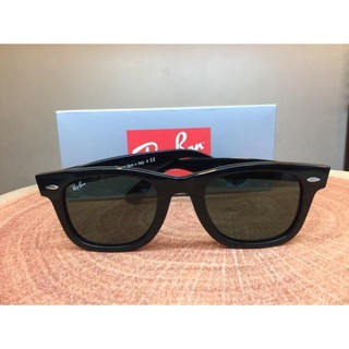Ray ban Wayfarer xiên