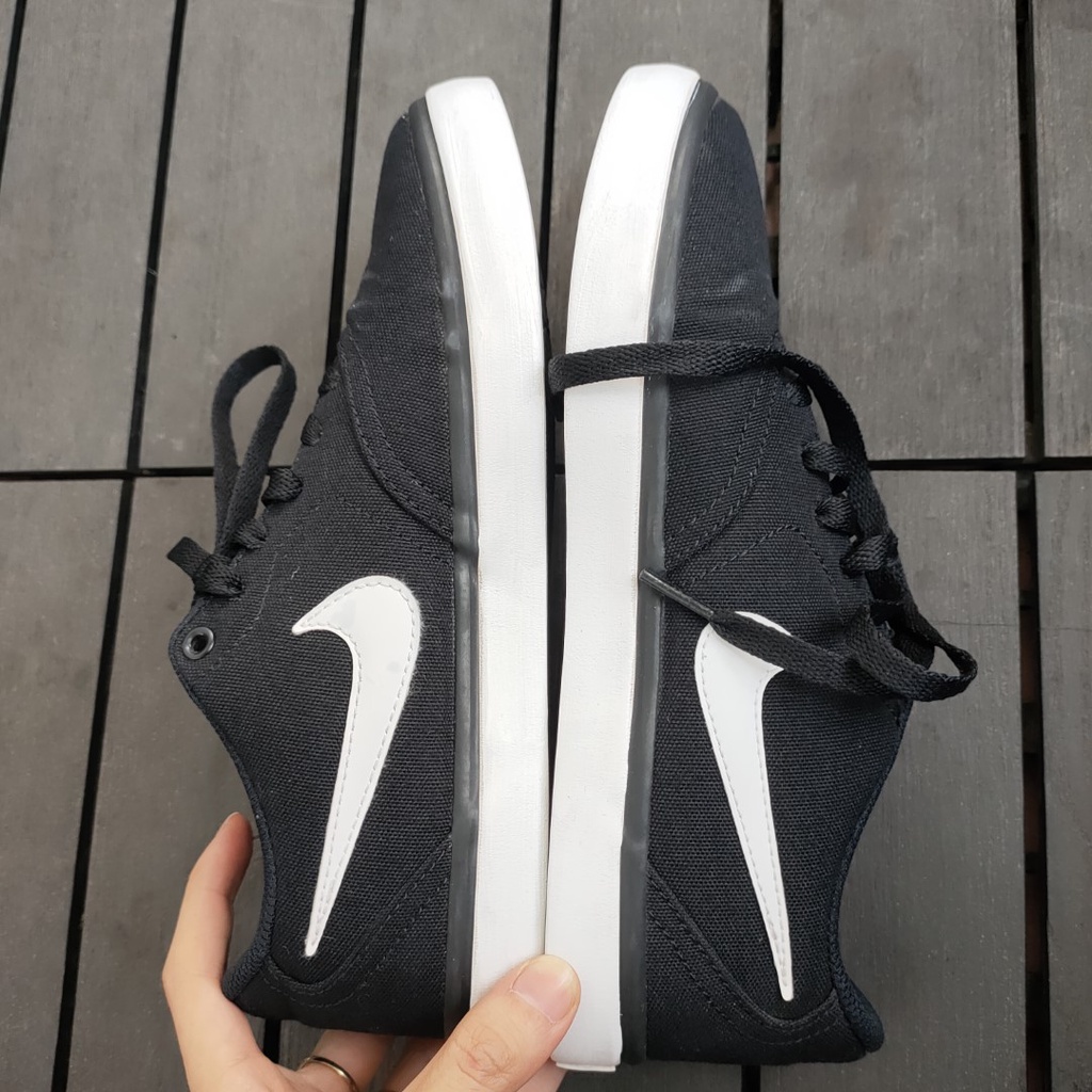Giày thể thao size 38 tuyển second-hand Đồ Si Bon TT65 sneaker