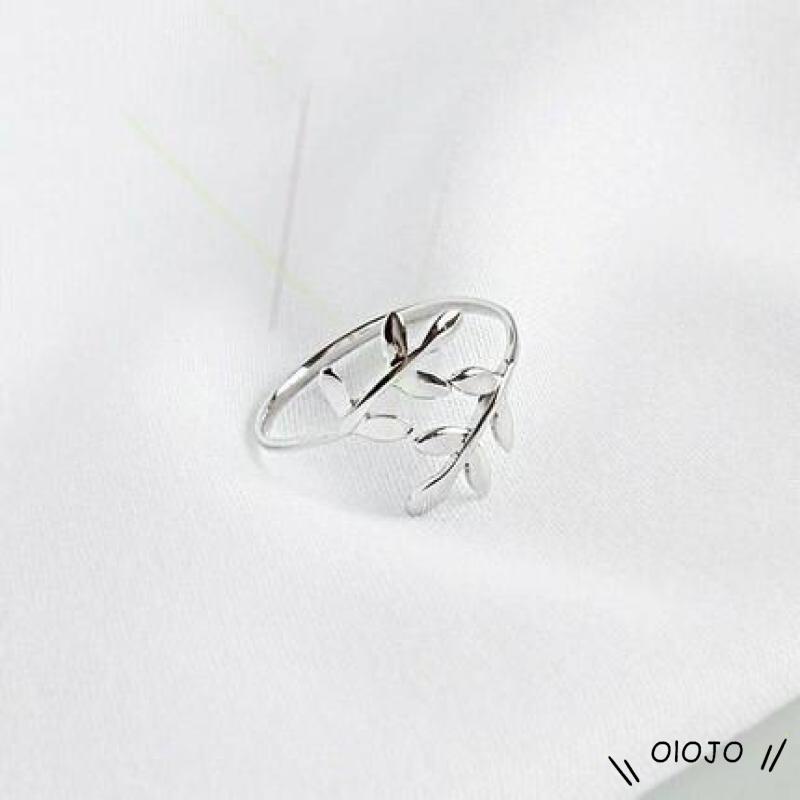 Nhẫn Họa Tiết Lá Cây Tự Vệ Độc Đáo