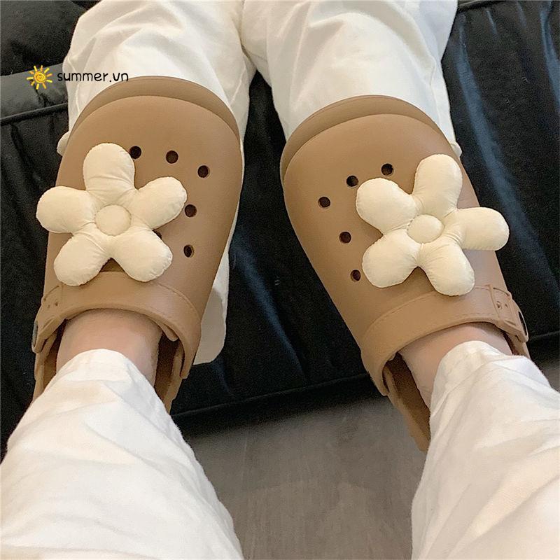 Dép Đi Biển Đục Lỗ Đế Mềm Bằng eva Chống Trượt Dễ Phối Đồ Thời Trang Mùa Hè Cho Cặp Đôi