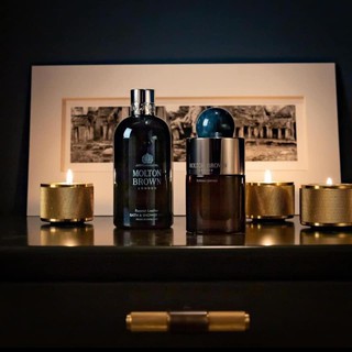Sữa tắm Molton Brown