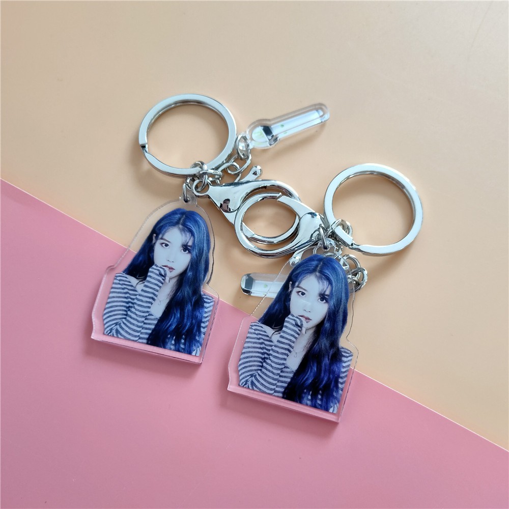 Móc Khóa Gắn Điện Thoại Bằng Acrylic Hình Album LOVE POEM