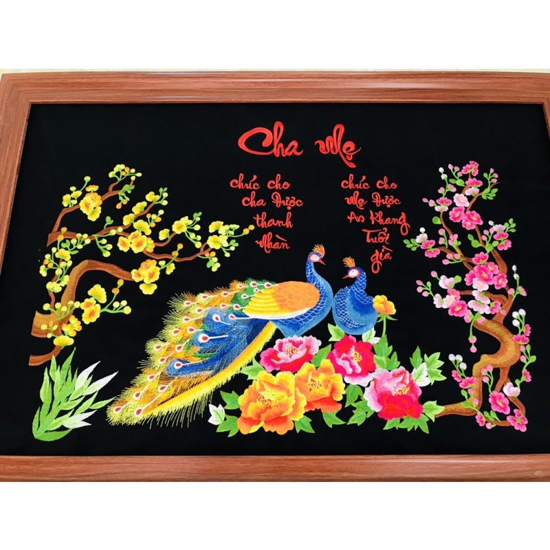 . Tranh thêu CHA MẸ ĐÔI CÔNG là tranh "ĐÃ THÊU SẴN" về chỉ việc đóng khung.