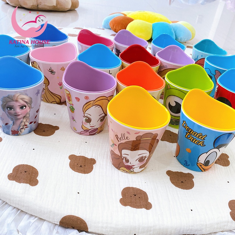 Ly uống nước cho bé thương hiệu Disney, chất liệu melamine 2 màu dày dặn, an toàn sử dụng