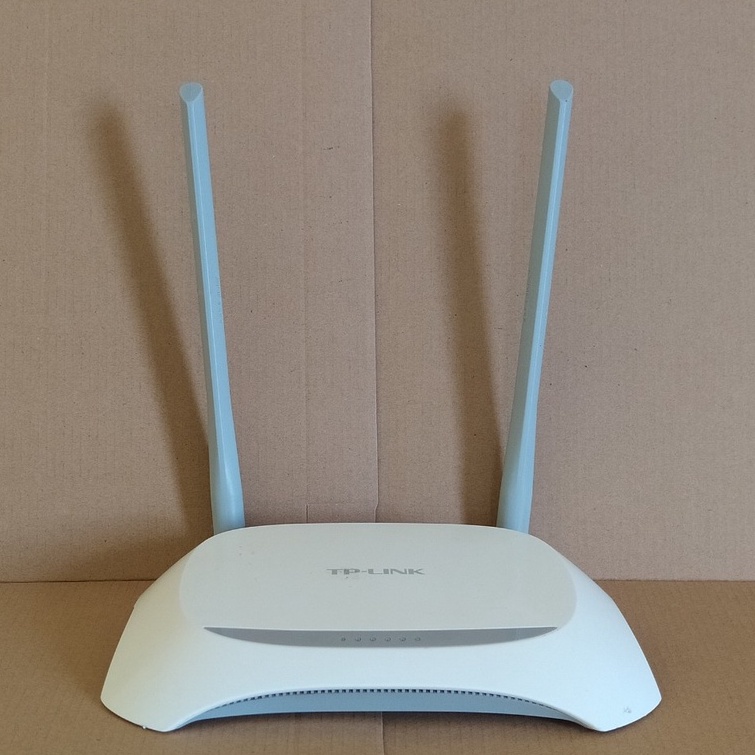 Router wifi, bộ phát wifi tplink 2 râu 840N cục phát wifi tplink 2 râu WR840N giá rẻ đã qua sử dụng còn mới
