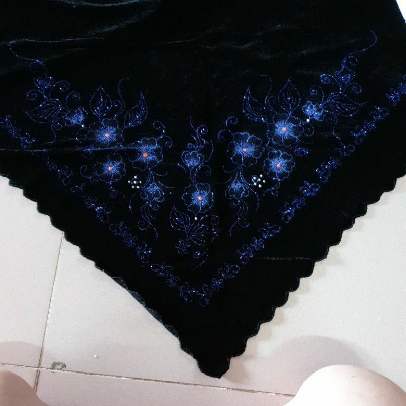 Khăn nhung cho bà cho mẹ