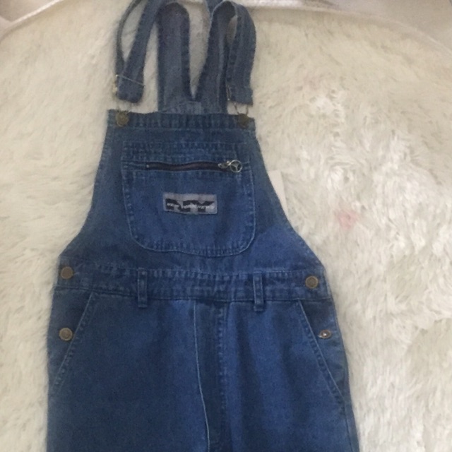 Yếm jean, đầm, chân váy