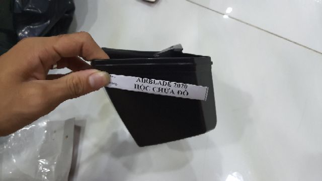 Hốc đựng đồ, rổ hông xe air blade, AB các đời 2013, 2016-2019, 2020