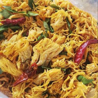 Khô gà lá chanh