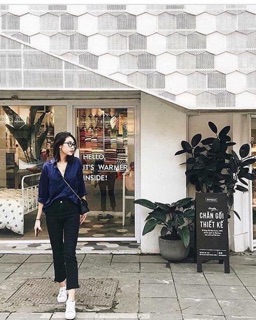Váy hồng ngân phạm