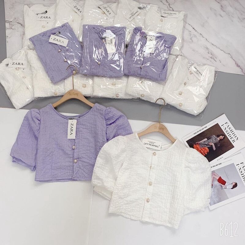 [Mã FAMARAL2 giảm 10K đơn 50K] Áo croptop khuy xốp tay bồng