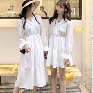 Váy đôi cổ v