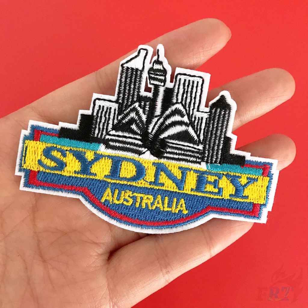 Miếng vá trang trí dạng ủi/thêu hình cá mập nhiều màu