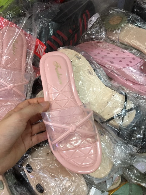 Dép lê nữ quai trong nơ chéo( giao màu ngẫu nhiên) dép Lê nhựa vân vuông