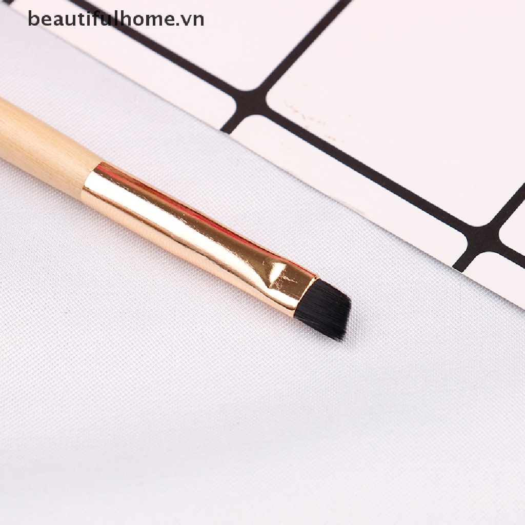[Hàng mới về] Cọ vẽ mày có tay cầm tre thiết kế tiện lợi