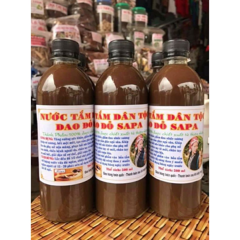 NƯỚC LÁ TẮM CỦA DÂN TỘC DAO ĐỎ