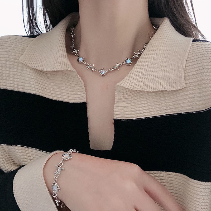 Vòng Cổ Dây Gai Đen Mặt Đá Mặt Trăng Tinh Tế Phong Cách Hip Hop 19A1642