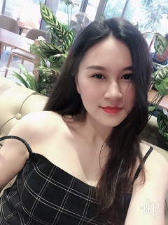Váy kẻ đen F21