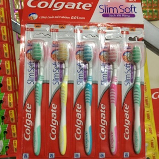 Bàn chải colgate sạch kẽ răng