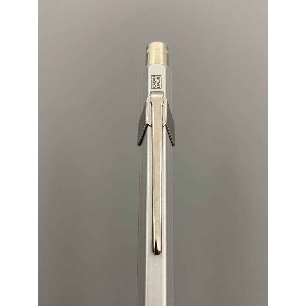 Bút bi bấm Caran D’ache  - 450.46992