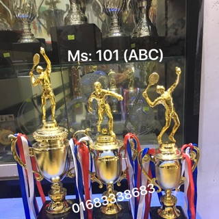 Cúp nhựa thể thao cỡ C