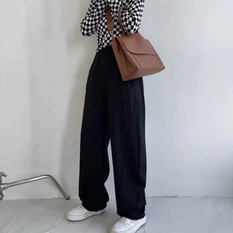 Quần jogger form rộng