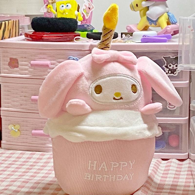 Nhấn để hát!GẤU BÔNG SANRIO SINH NHẬT PHÁT SÁNG VÀ NHẠC HAPPY BIRTHDAY QUÀ TẶNG Ca hát Hình dạng bánh sinh nhật Đồ chơi KUROMI, CINNAMOROLL, MELODY, PURIN Con chó nhồi bông Búp bê Quà tặng sinh nhật