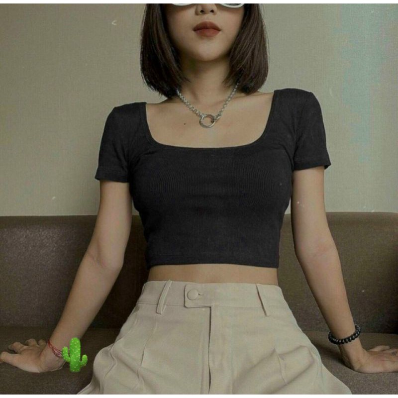 [Mã FAMAYWA giảm 10K đơn 50K] Áo croptop hở lưng cột nơ phía sau PUCA2021 | BigBuy360 - bigbuy360.vn